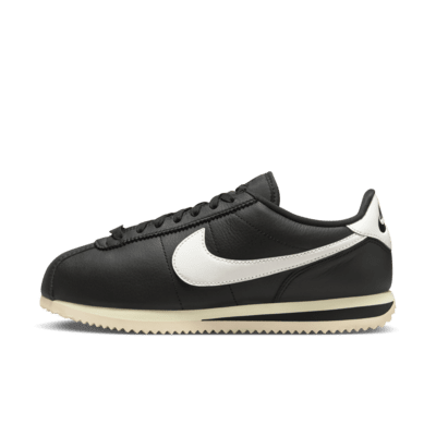 Nike cortez leather vs nylon hotsell